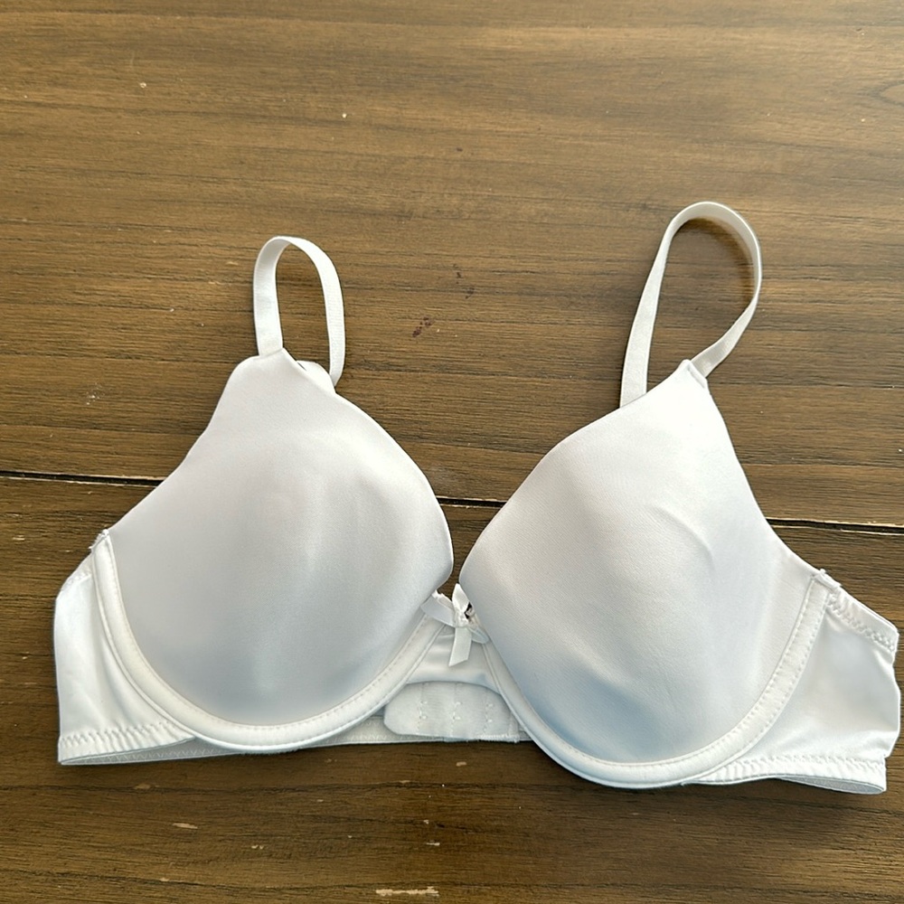 Bra 34B*